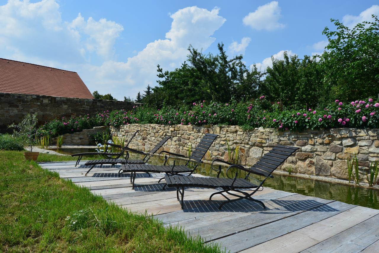 Statek Luníkov Vila Zizice Exterior foto