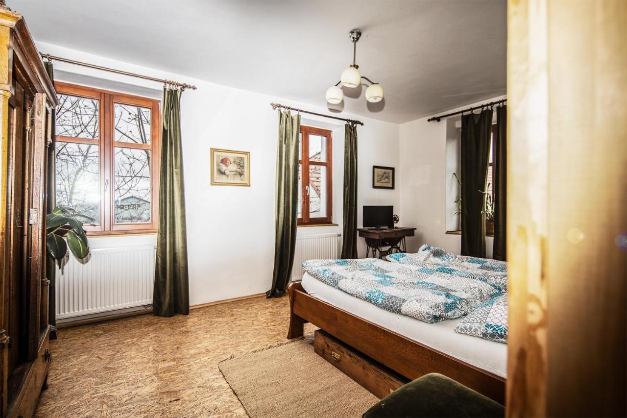 Statek Luníkov Vila Zizice Exterior foto